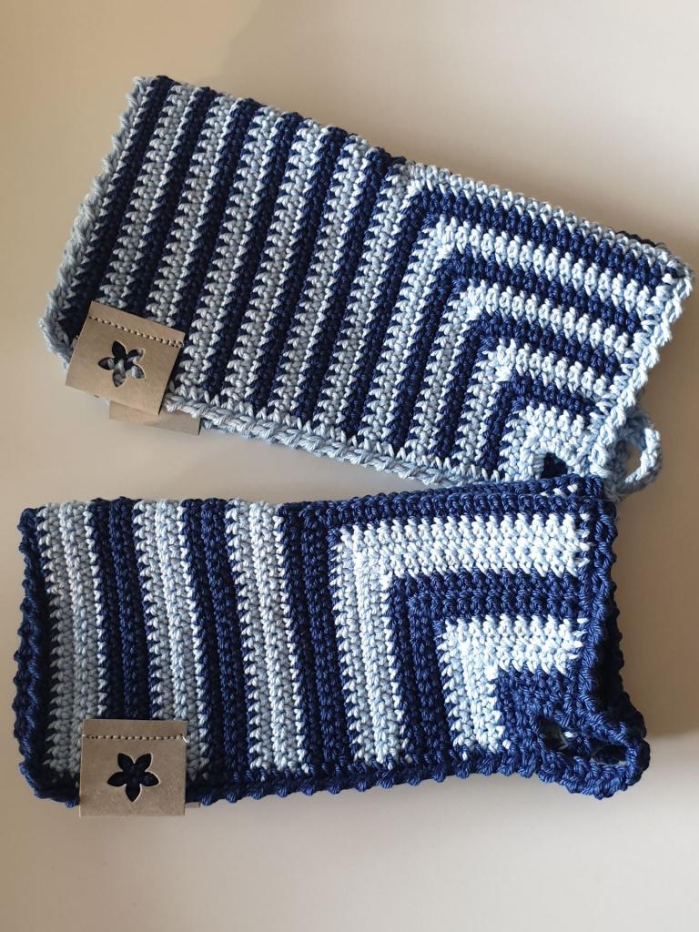 Topflappen (Paar 12 Euro)